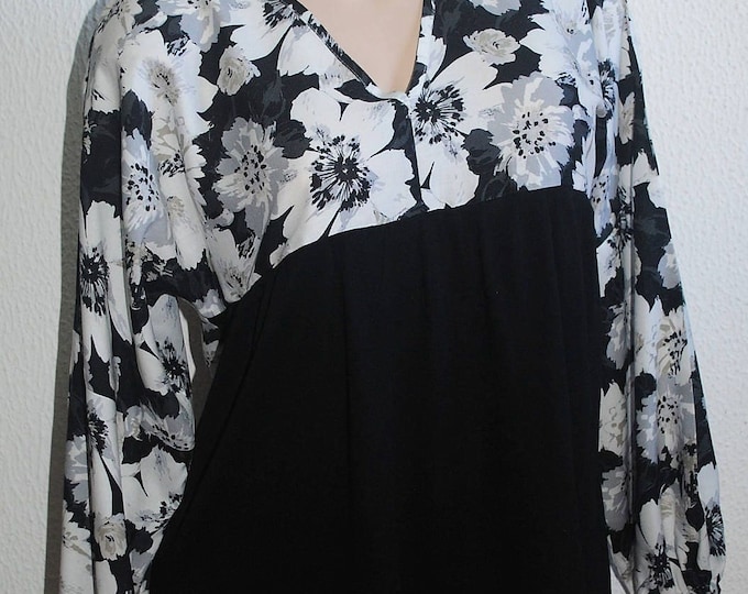 Blouse, Spring blouse, Tunic, Floral tunic, Womens Cloting, Black blouse, Women's tunic, Tops and tees, Handmade tunic, Clothing