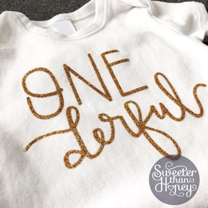 Premier anniversaire « Onederful » à la main en lettres Design - fichier imprimable Wall Art, carte ou SVG coupe pour Cricut ou Silhouette - une année vieille tenue