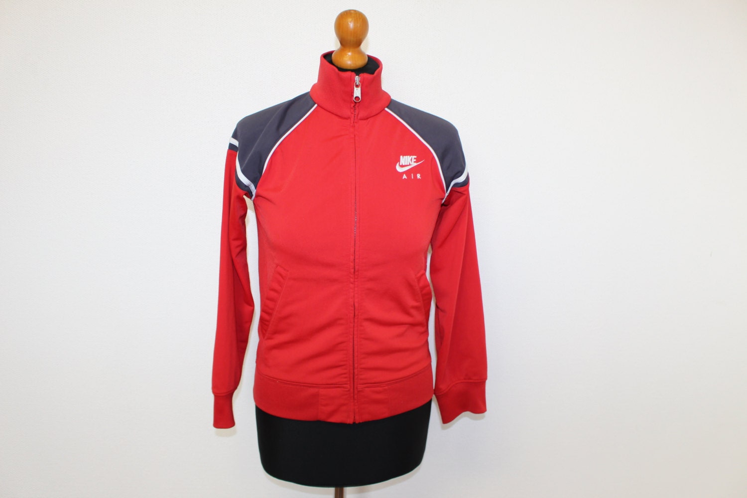 Vintage NIKE Jacket Red Junior 
