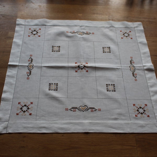 Scandinavian Table Runner Bfown Embroidered Linen Table cloth Cross stich Vintage Handmade Home Decor 40s Cottage Chic 22"x24"
