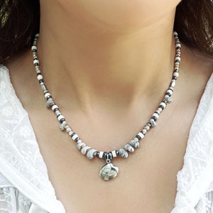 Sea Shells Dainty Necklace, Handmade Seashell Necklace, Striped Shells necklace  for Women, Nature lover Gift, Boho Style Crystal necklace
