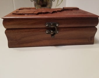 Men's Dresser Box , Men's Valet Box, Trinket box, Dresser Tray, Hinged Wooden Box, Carved Dresser Box, Vintage Carved Box