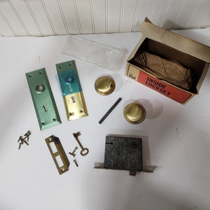 Vintage Metal Door Knob Set,  Antique Door Knob with Face Plates and Lock, Vintage Door Handle, Brass Knob Set, New/Old stock in box