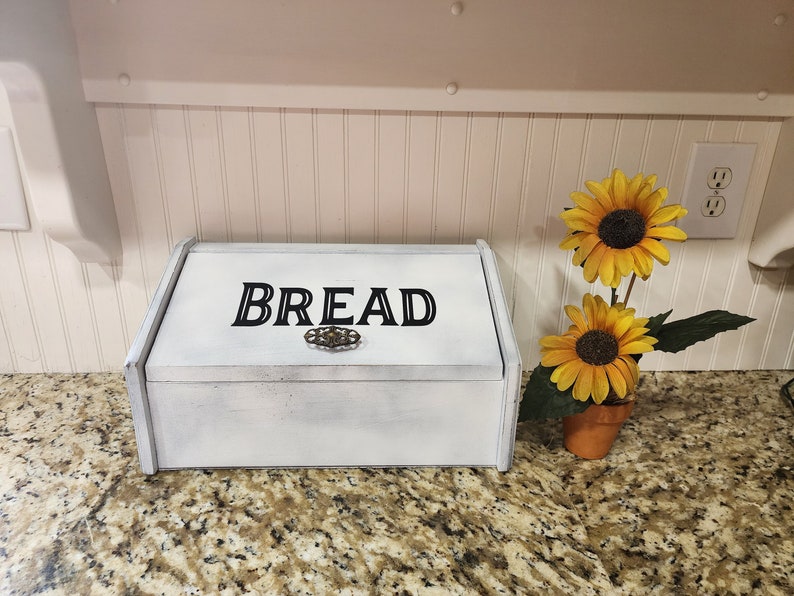 OzarkCountryCrafting Bread Box