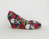 Halloween wedding, skull shoes, alternative bride, skull wedding, skulls and roses, halloween, customized skull shoes, alternative wedding