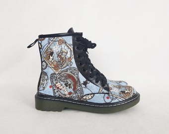 Cheshire Cat Alice In Wonderland Tea Party WOMEN/'S Martin Boots Disney