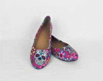 Pink shoes, Sugar skull shoes, alternative shoes, skull shoes, Mexican skulls, day of the dead, women shoes, gift for her, custom shoes,alt