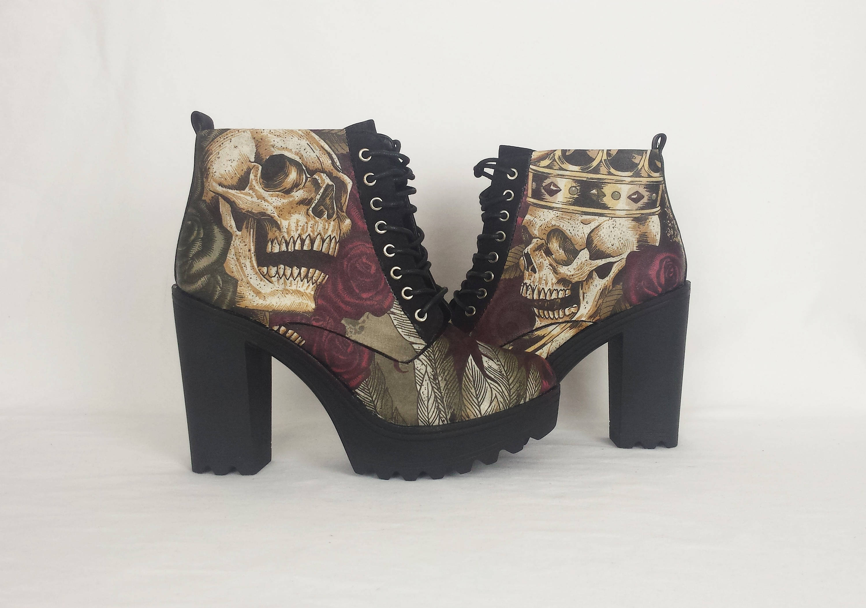 boots pointed toe