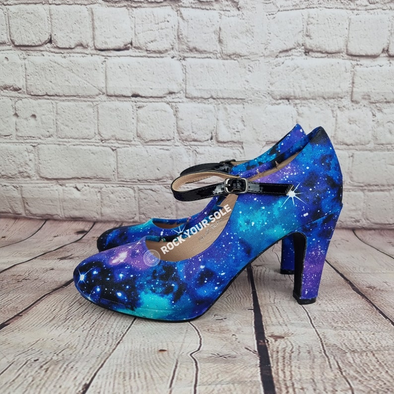 Galaxy-Schuhe, Space-Heels, individueller Schuh, Nebula, Geek, etwas Blaues, Pastell-Gothic, Damenschuhe, Alternative, Geschenk für sie, Boho, Rockabilly Bild 5