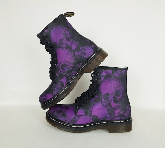 lilac boots
