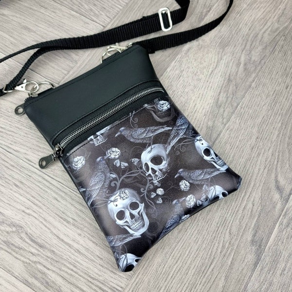 Gothic raven crossbody bag, faux leather skull handbag, goth small bag, shoulder bag women, accessorie, gift for her, birthday, Christmas