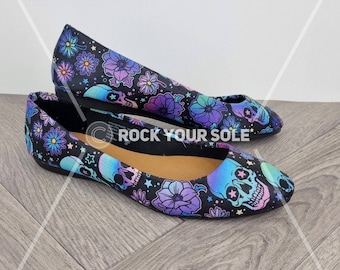 Skulls and flowers, large size, Goth shoes, skull shoes, women shoe, alternative shoes, halloween, pumps, gift for her, gothic, custom shoes