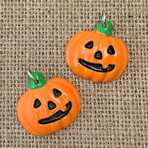 3 | 10 Jack O Lantern Resin Charms | Halloween Embellishments | 26x25mm