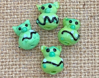 3/5 Cuentas con cabeza de ogro / Vidrio soplado / Inspiradas en Shrek / Pendientes de monstruo / Cuentas de Halloween / 10 x 13 mm