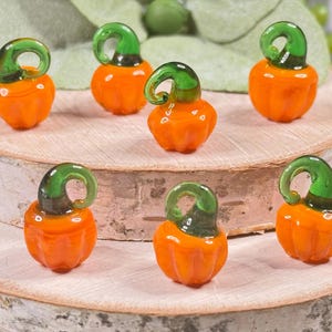 5 | 10 Orange Pumpkin Charms |  Lampwork Glass | Thanksgiving Decorations | 11x14mm