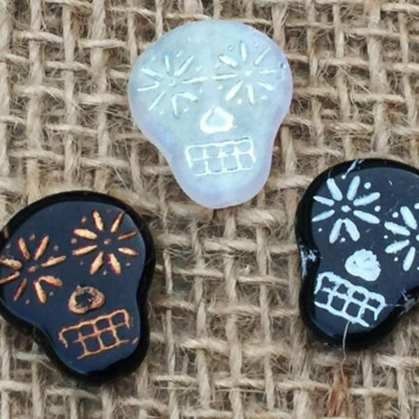 1 | Sugar Skull Glass Bead | Day of the Dead Jewelry | 16x19mm