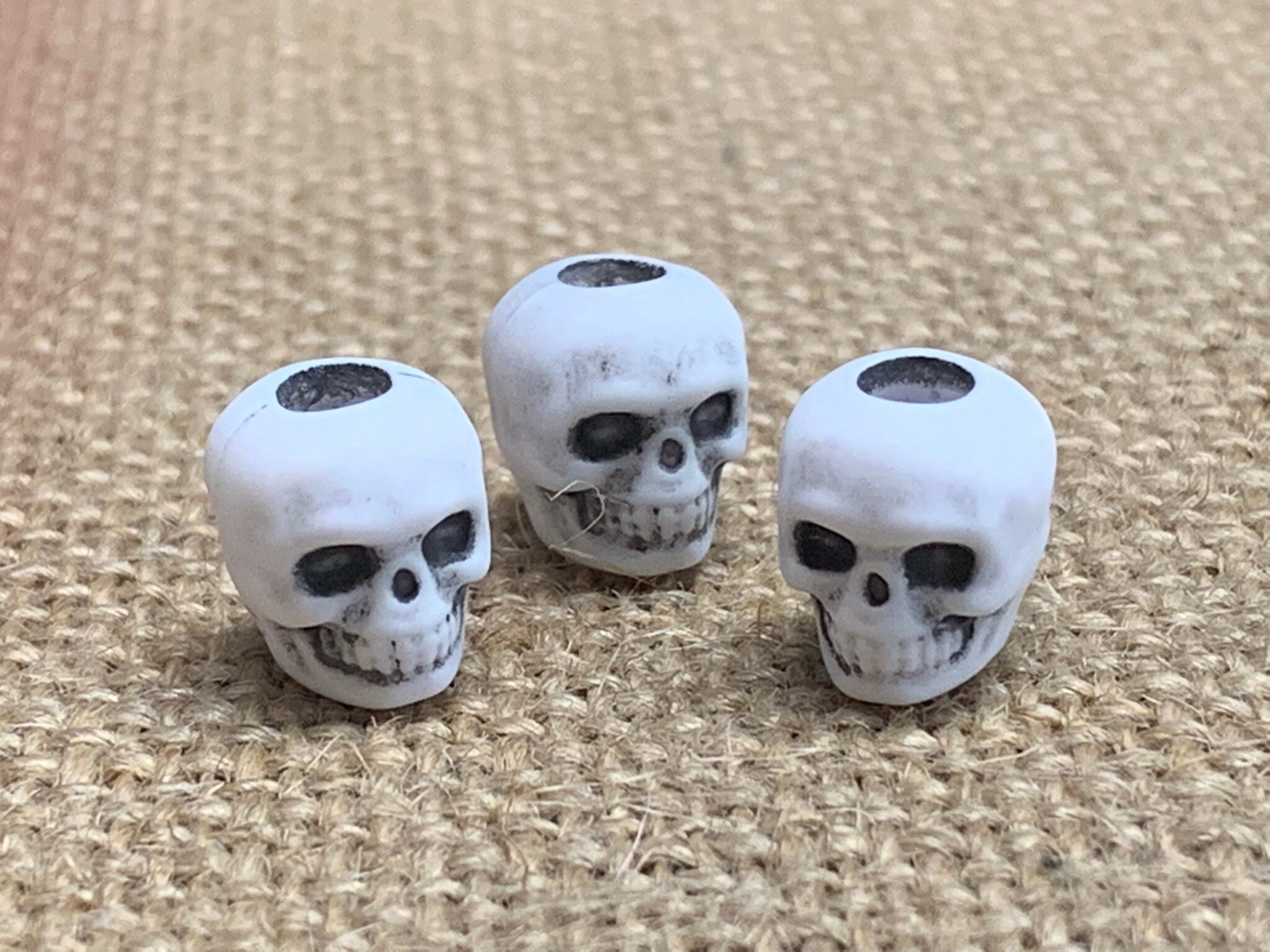 Black & White Skull Beads - 50/Pack