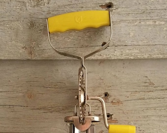 Vintage Tasco Hand Beater, 1950's Rotary Hand Mixer