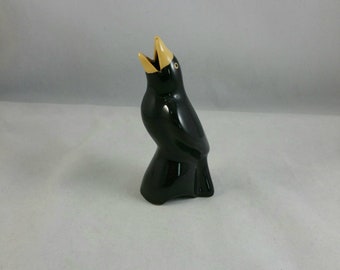 Vintage Blackbird Pie Funnel, Ceramic Pie Vent, Crow Pie Chimney