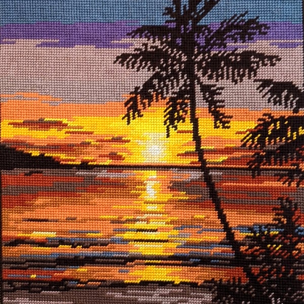 Complété Needlepoint Tapestry vintage Français Needlepoint 'Tropical sunset' Idéal pour les nouvelles créations 11 3/4" x 15 3/8"