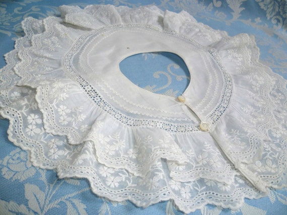 Exquisite Antique French Hand Sewn Collar. Childs… - image 1