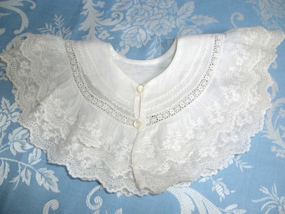 Exquisite Antique French Hand Sewn Collar. Childs… - image 3
