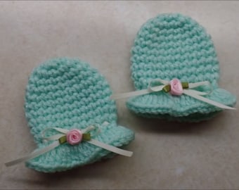 Crochet newborn baby scratch mittens pattern 297. DIGITAL DOWNLOAD ONLY