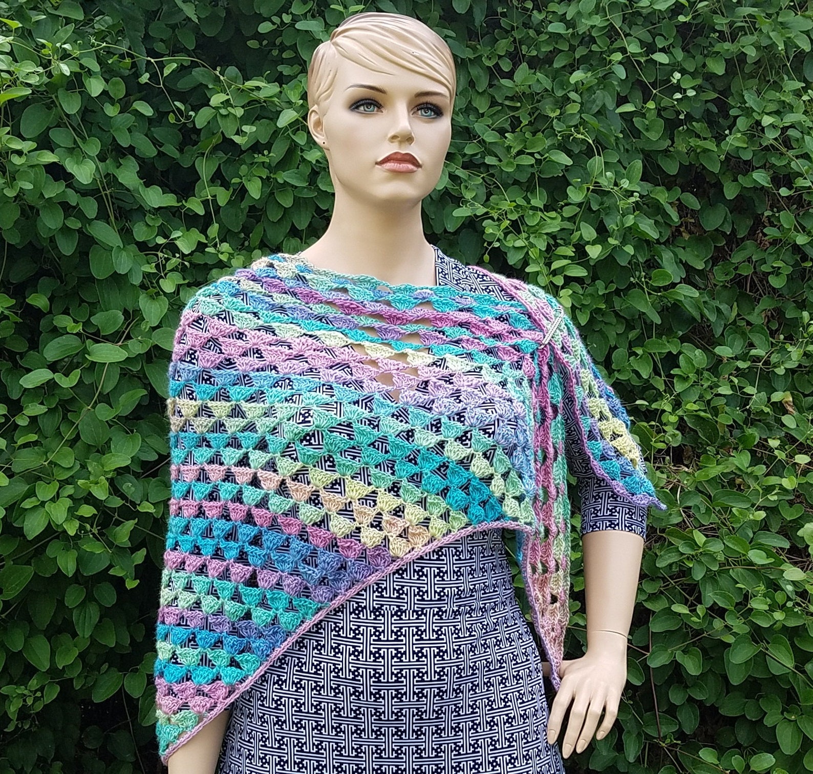 Bag O Day Crochet Shawl - bvmrour