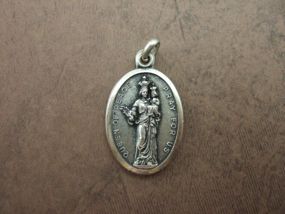 Blessed Virgin Mary QUEEN of PEACE medal 25mm sil… - image 4
