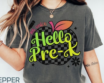 Camisa personalizada do professor pré-K, camisa feliz do primeiro dia da pré-escola para novos professores, camisa personalizada do primeiro dia da escola com nome do professor pré-escolar