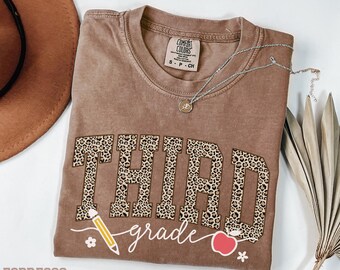 ヒョウ柄の3年生先生用シャツ、初登校用の3年生先生用シャツ、レトロな幼稚園の先生用Tシャツ、幼稚園の先生用Tシャツ