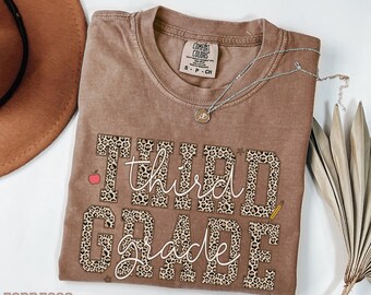 ヒョウ柄の3年生先生用シャツ、初登校用の3年生先生用シャツ、レトロな幼稚園の先生用Tシャツ、幼稚園の先生用Tシャツ