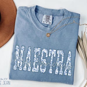 Personalized Maestra Shirt, Floral Spanish Teacher Tshirt, Cute Maestra Bilingue Teacher T-Shirt, Toile De Jouy Custom Teacher Name Shirt