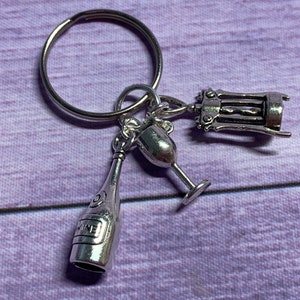 Personalised Wine Themed Keyring, Personalised Wine Keyring, Alcohol Themed Gift, Party Gift, Wine Drinker’s Gift