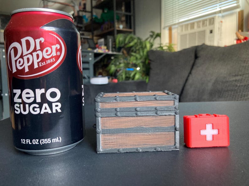 Dead by Daylight [inspired By] Survivor Item - Chest - Medkit - Toolbox ...
