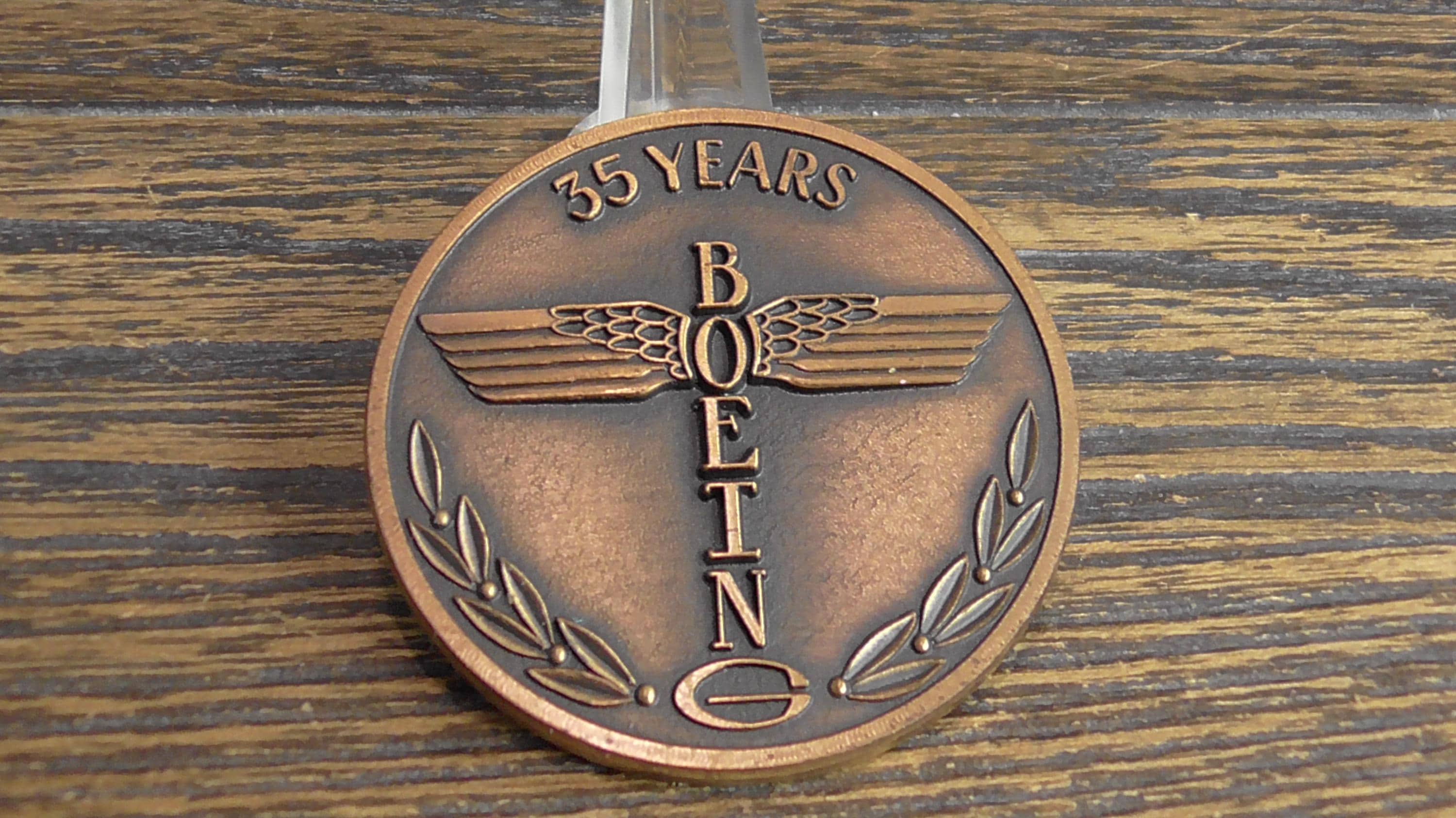 全日空　Boeing727 　退役記念スティックピン Boeing727 退役記念 ラペルピン Boeing727 退役記念 ラペルピン