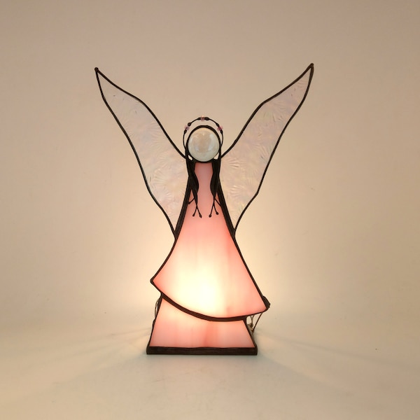 Lichtengel aus Glas Friedensengel Schutzengel rosa Engel handgefertigtes Unikat Wiener Werkstätte Geschenk hochwertiges Glas Raumdeco