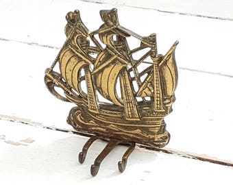 1930 Vintage Mayflower ship clothes towel brass hanger rack P12/871