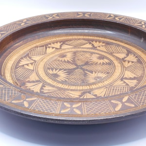 Hand-Carved Wooden Dish - Antique Style Serving Bowl 30cm Wooden Plate  I06/1746