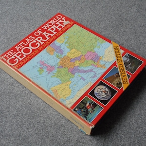 1984 Atlas geografii świata rocznik książka Sz/2321