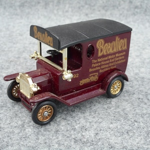 Vintage Diecast BEAULIEU Car Model - Collector&#39;s Lledo Metal Replica  D3/1950