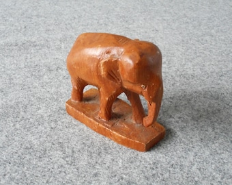 小さな木製の象の彫刻の置物 A00/2305 - Etsy 日本