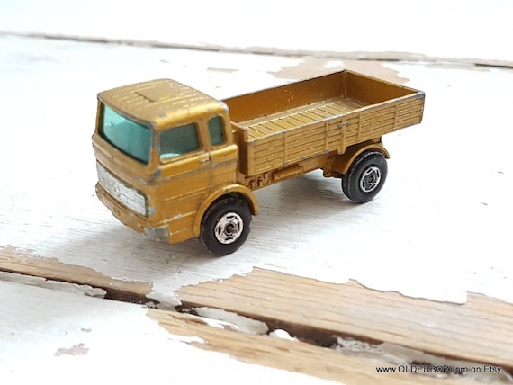 matchbox series 1 mercedes truck