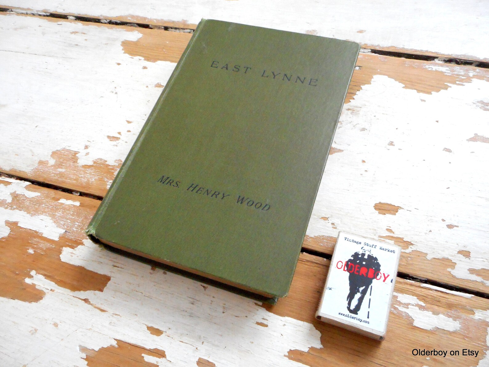 East Lynne by Mrs. Henry Wood