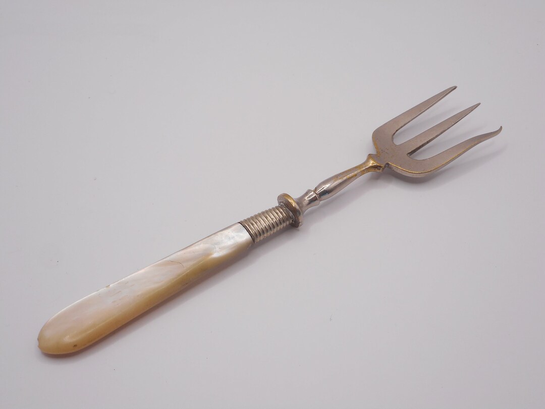 Antique Pearl Handle Fork - Vintage Cutlery Collectible A00/1929