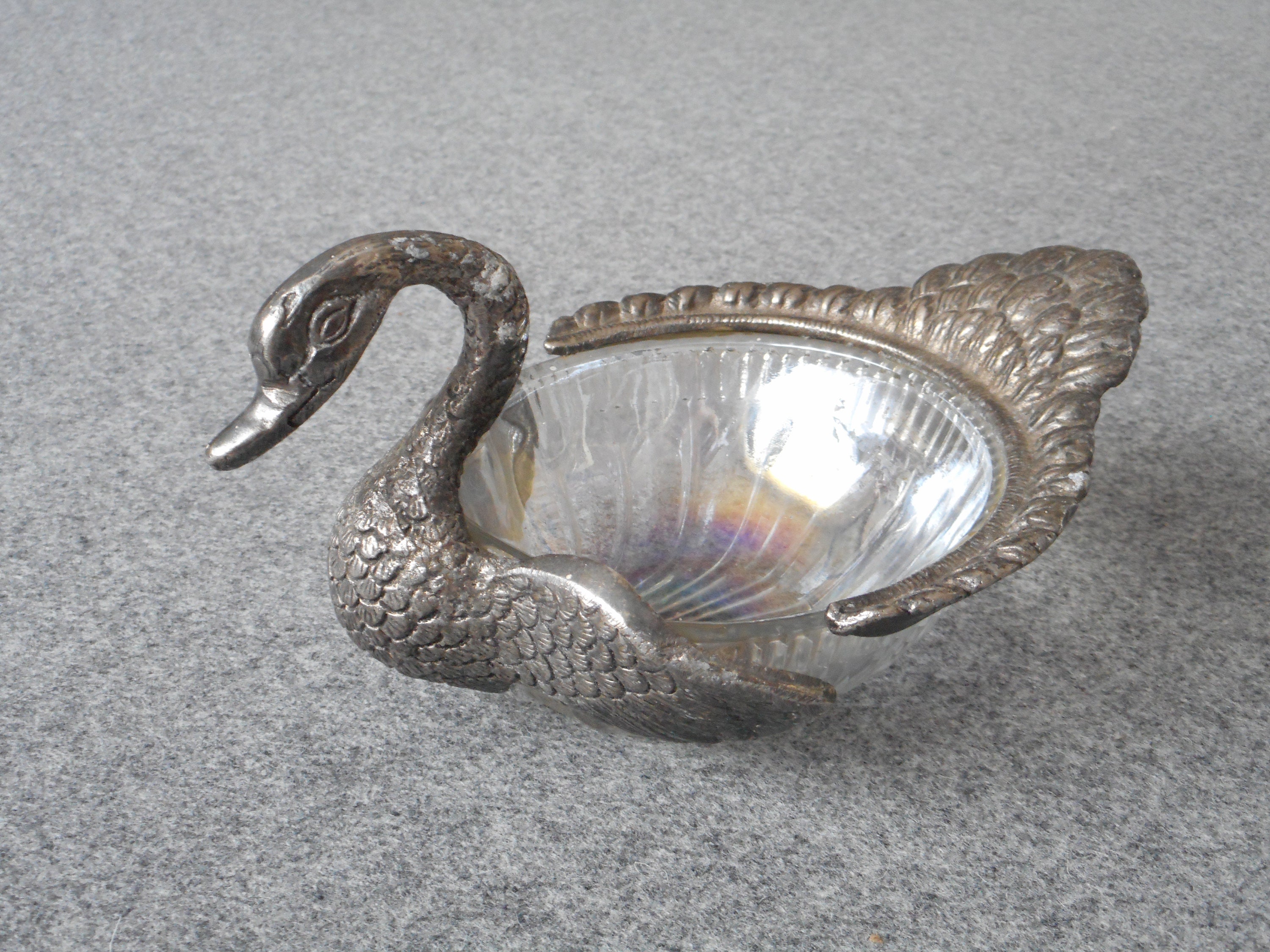 Decorative Swan Figurine Bowl - Vintage Metal Glass Sugar Salt