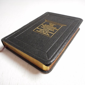 Collectible 1938 New Testament Bible - Vintage Book with Golden Edges and Unique Design sz/2250