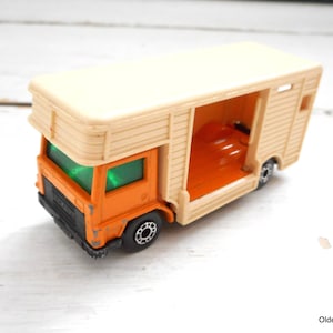 Diecast 1977 HORSE BOX Truck by LESNEY car model  horse truck  die-cast orange truck lesney  collectible horse box D4/1406