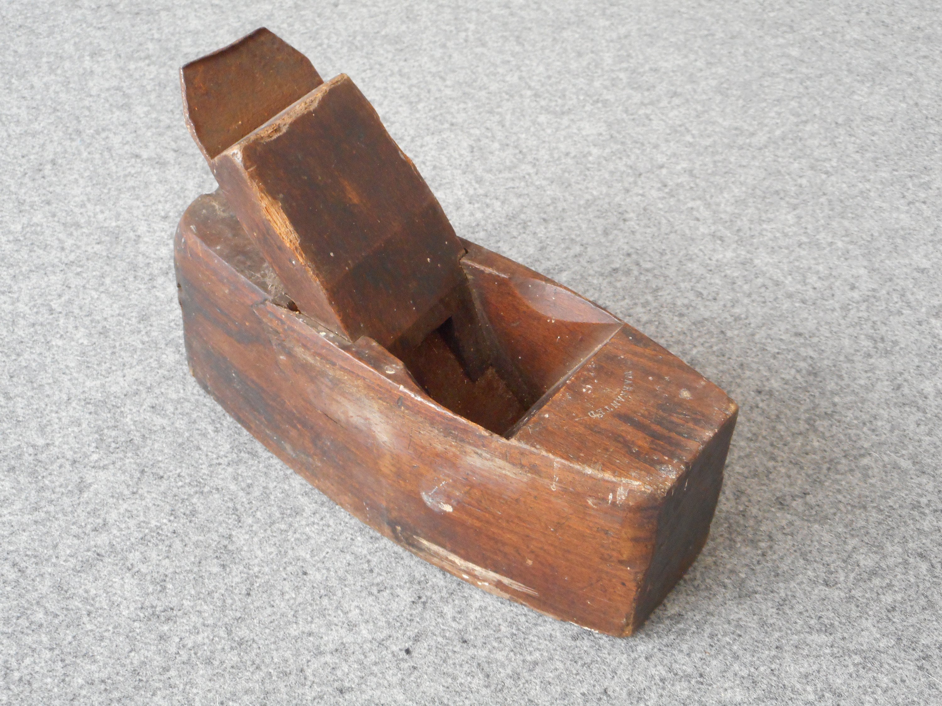 Wooden plane block c.1900s heavy wooden plane block carpenter moulding retro tool E02/2046