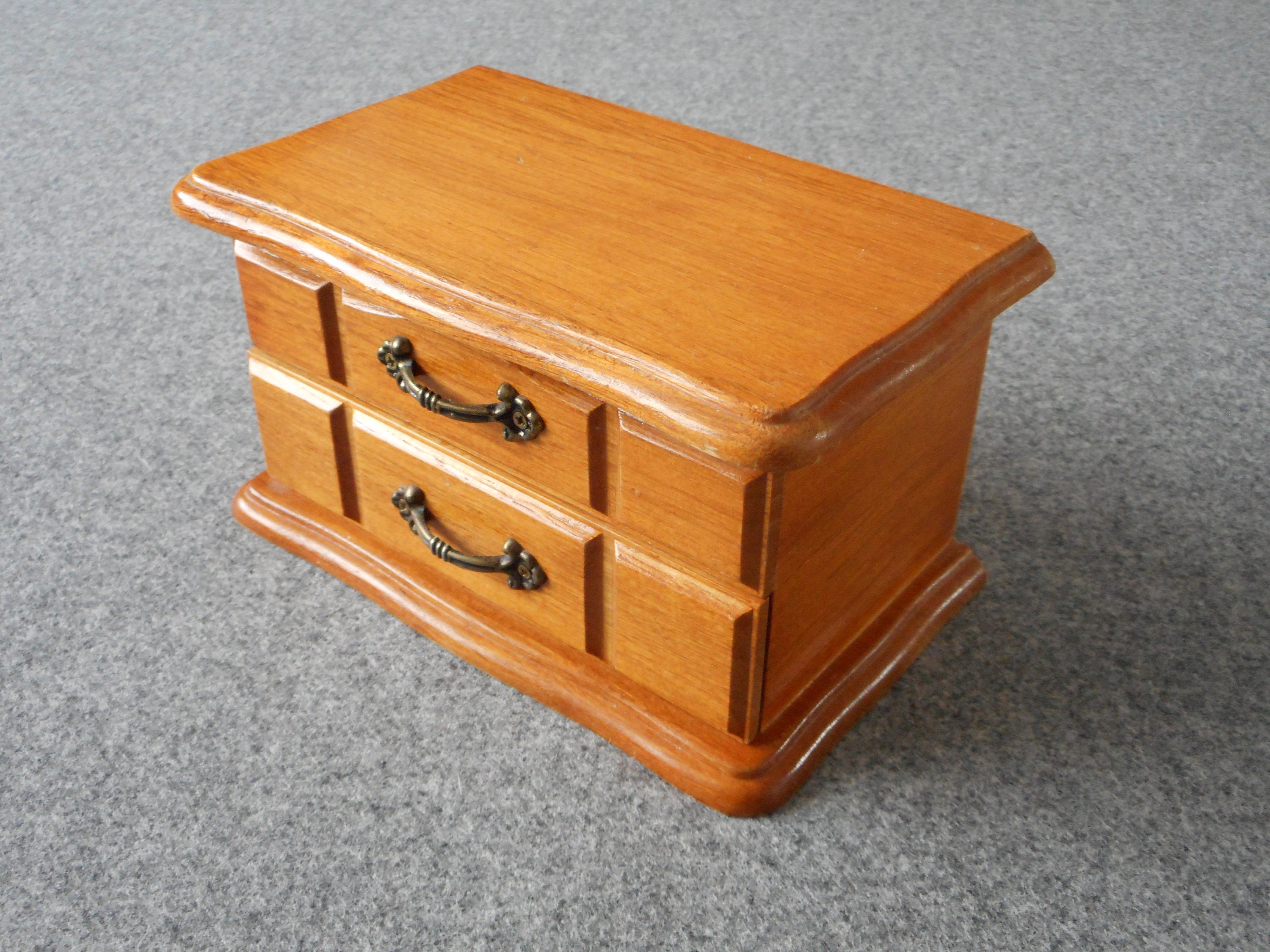 Rustic Vintage Wooden Jewelry Box With Mirror - Antique Rustic Vintage Wooden Jewelry Box With Mirror - Antique
